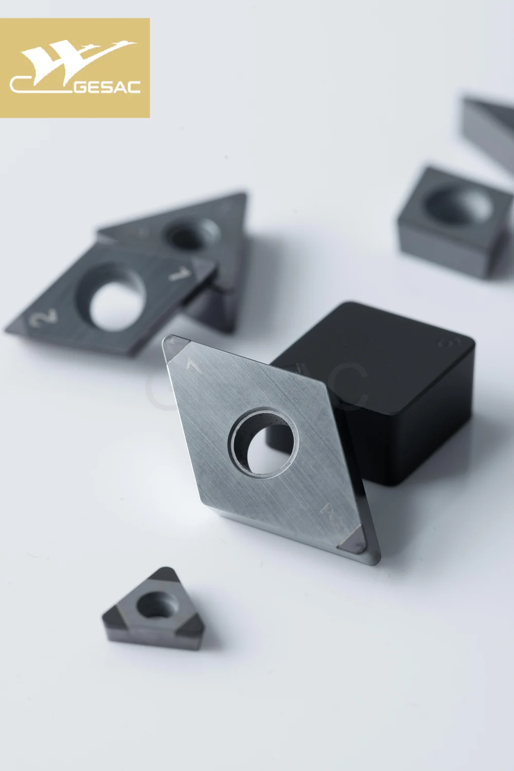 Токарный инструмент